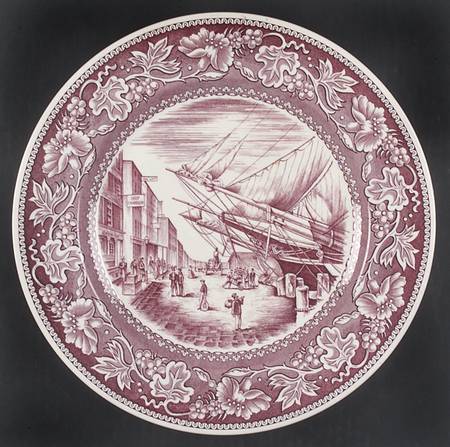 Old New York Mulberry Dinner Plate