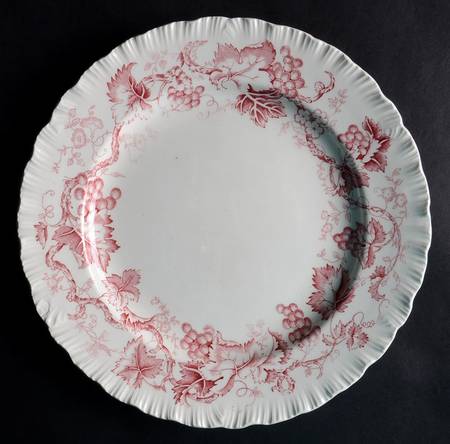 Old Vine Crimson Salad Plate