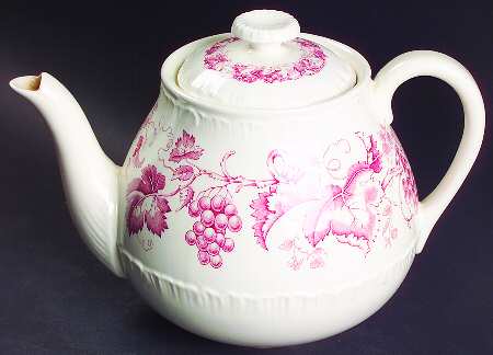 Old Vine Crimson Teapot & Lid