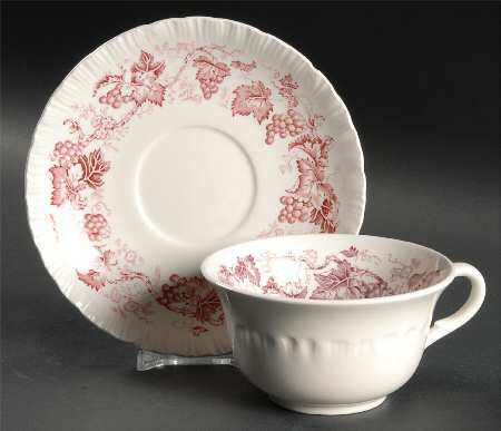Old Vine Crimson Flat Cup & Saucer Set