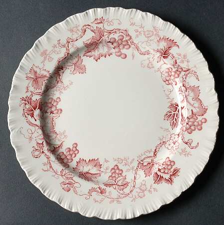 Old Vine Crimson Luncheon Plate