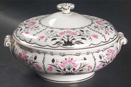 Papyrus Pink Round Covered Vegetable
