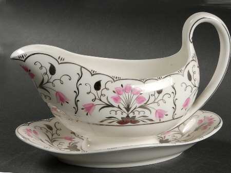 Papyrus Pink Gravy Boat with Attached Underplate
