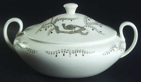 Partridge In A Pear Tree Oval Covered Vegetable