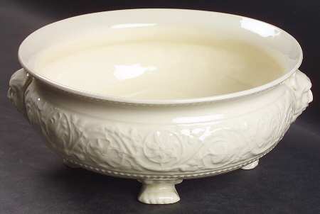 Patrician (Old, 1927-1986) Face Embossed 4-Toed Centerpiece