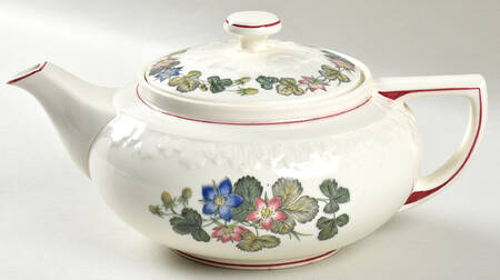 Pembroke Teapot & Lid