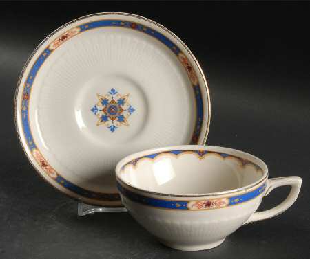 Pembroke Flat Cup & Saucer Set by Wedgwood