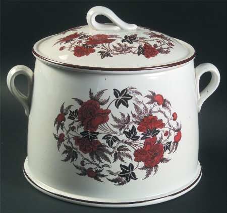 Peony (Oven To Table) 3 Quart Round Covered Casserole