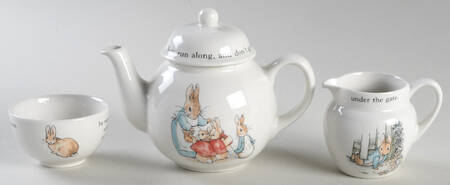 Peter Rabbit (4 Piece) Child's Tea Set (TP, CR, SUO)