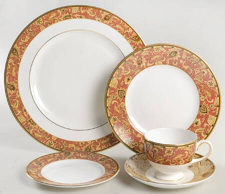 Persia (Newer, 1997) 40 Piece Estate Set