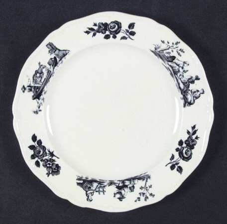 Personages Black (Scallop, No Trim) Salad Plate