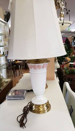 Pink On Cream Color (Plain edge) Electric Lamp & Shade