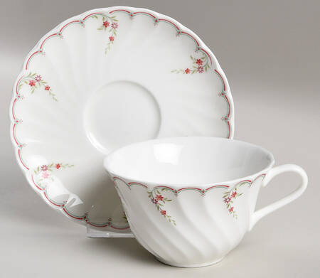 Pink Garland Oversized Cup & Saucer Set