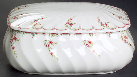 Pink Garland Oblong Box & Lid