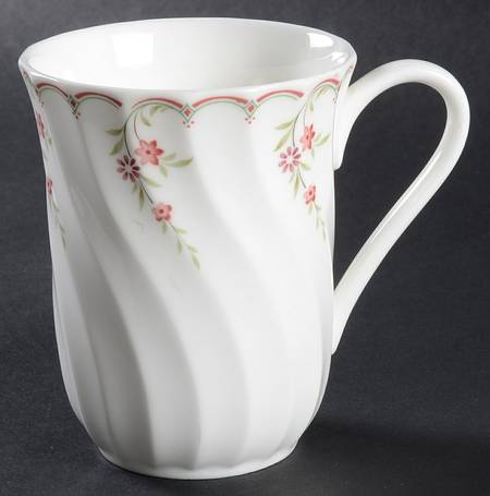 Pink Garland Mug