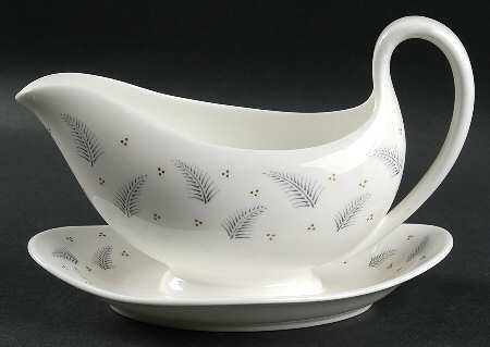 Pinehurst Gravy Boat with Attached Underplate