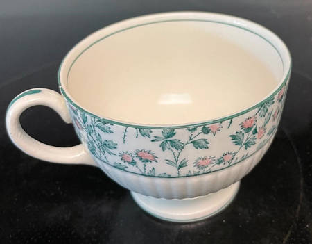Pompadore Footed Cup