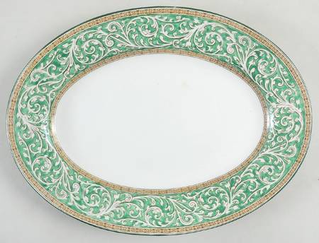 Praze Green (No Floral Center) 11" Oval Serving Platter