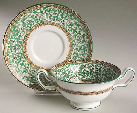 Praze Green (No Floral Center) Footed Cream Soup Bowl & Saucer Set
