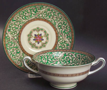 Praze Green (Floral Center) Footed Cream Soup Bowl & Saucer Set
