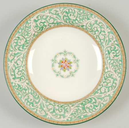 Praze Green (Floral Center) Large Rim Soup Bowl