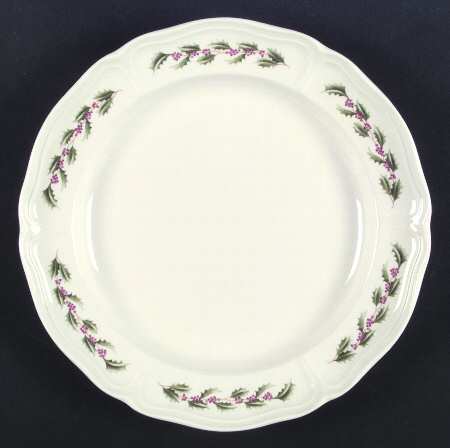 Queen's Holly by Wedgwood