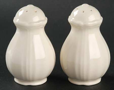 Queen's Plain Salt & Pepper Set