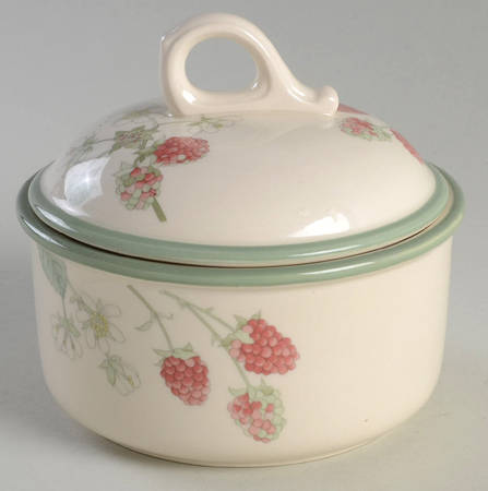 Raspberry Cane Individual Casserole & Lid