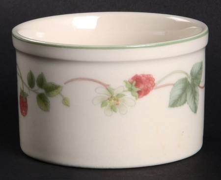 Raspberry Cane Ramekin