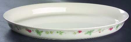 Raspberry Oval Sole Dish