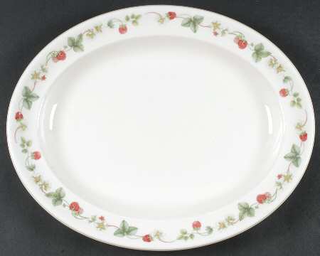 Raspberry 14" Oval Serving Platter