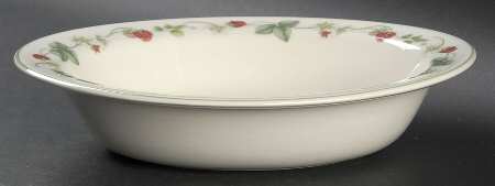 Raspberry 9" Oval Vegetable Bowl