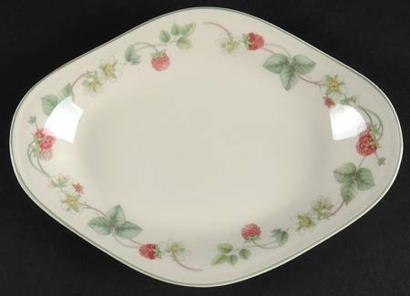 Raspberry Relish/Gravy Underplate