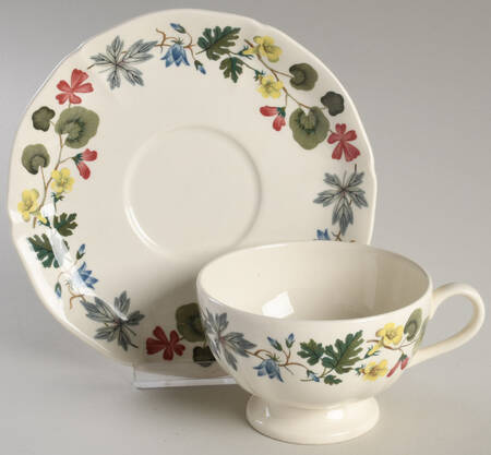 Richmond Oversized Cup & Saucer Set