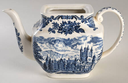 Royal Homes of Britain Blue Teapot No Lid