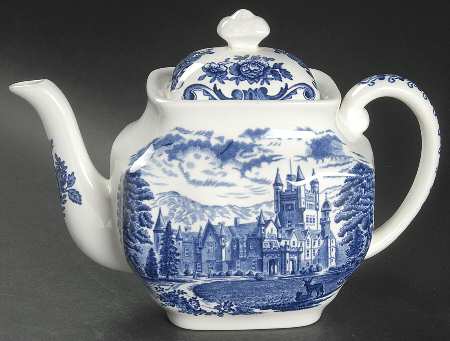 Royal Homes of Britain Blue Teapot & Lid