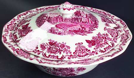 Royal Homes of Britain Pink Tureen &  Lid
