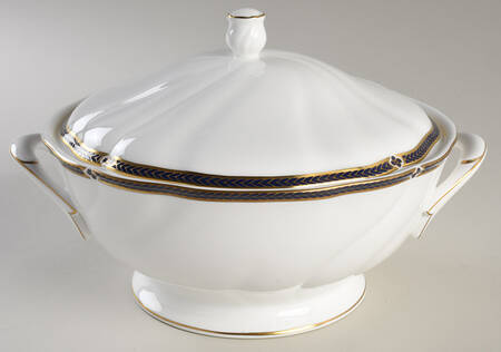 Royal Lapis Round Covered Vegetable