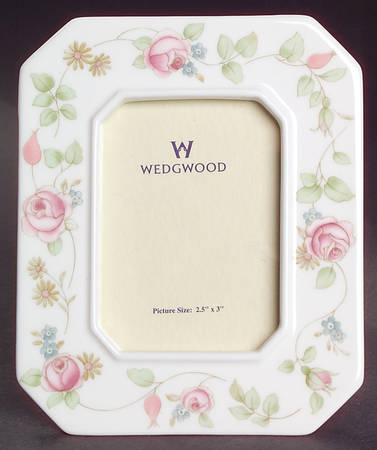 Rosehip Frame-Holds 2.5" X 3"