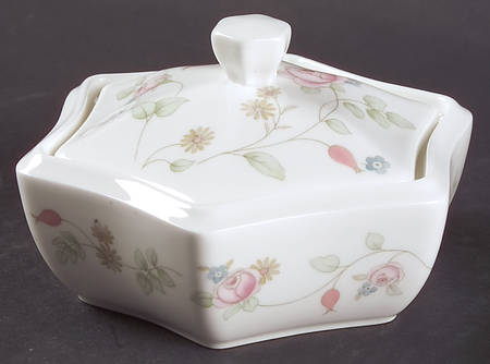 Rosehip Jewelry Box & Lid