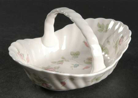 Rosehip Small Basket