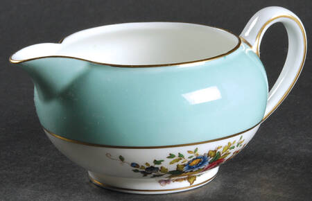 Rosemary 146 Shape Creamer
