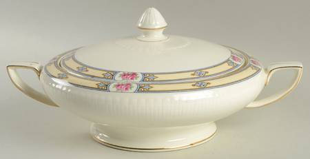 Rosemary Round Covered Vegetable