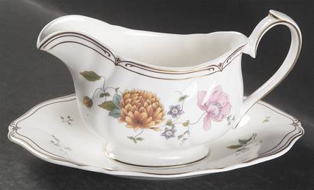 Rosemeade Gravy Boat & Underplate