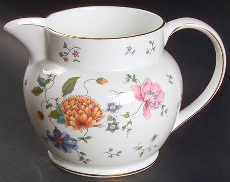 Rosemeade 32 Oz Pitcher