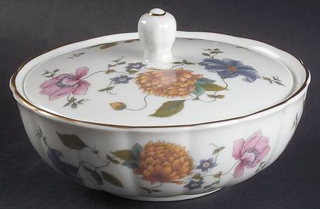 Rosemeade Murray Dish with Lid