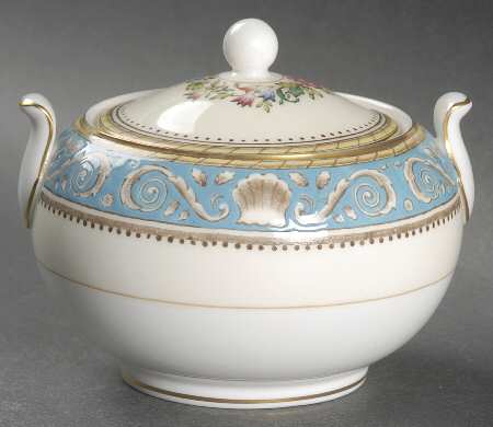 Runnymede Turquoise (Brown Shells, Floral Center) 146 Shape Sugar Bowl & Lid