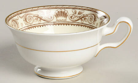 Runnymede Cream Footed Cup