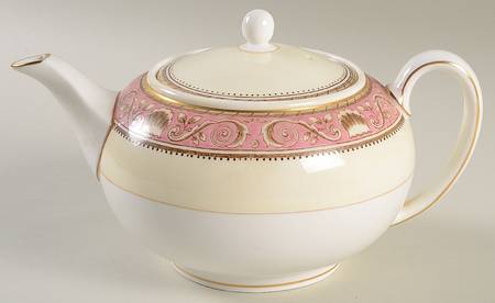 Runnymede Pink Teapot & Lid