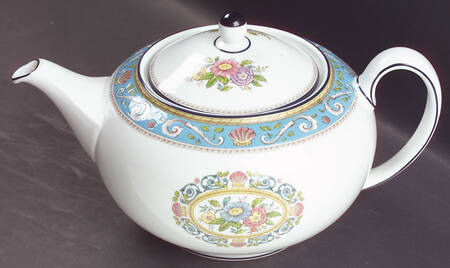 Runnymede Turquoise (Pink Shells, Floral Center) Teapot & Lid
